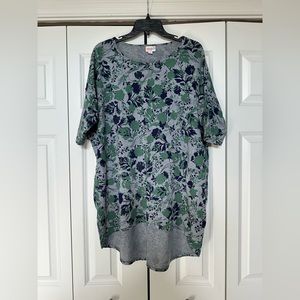 Medium Lularoe Irma Tunic